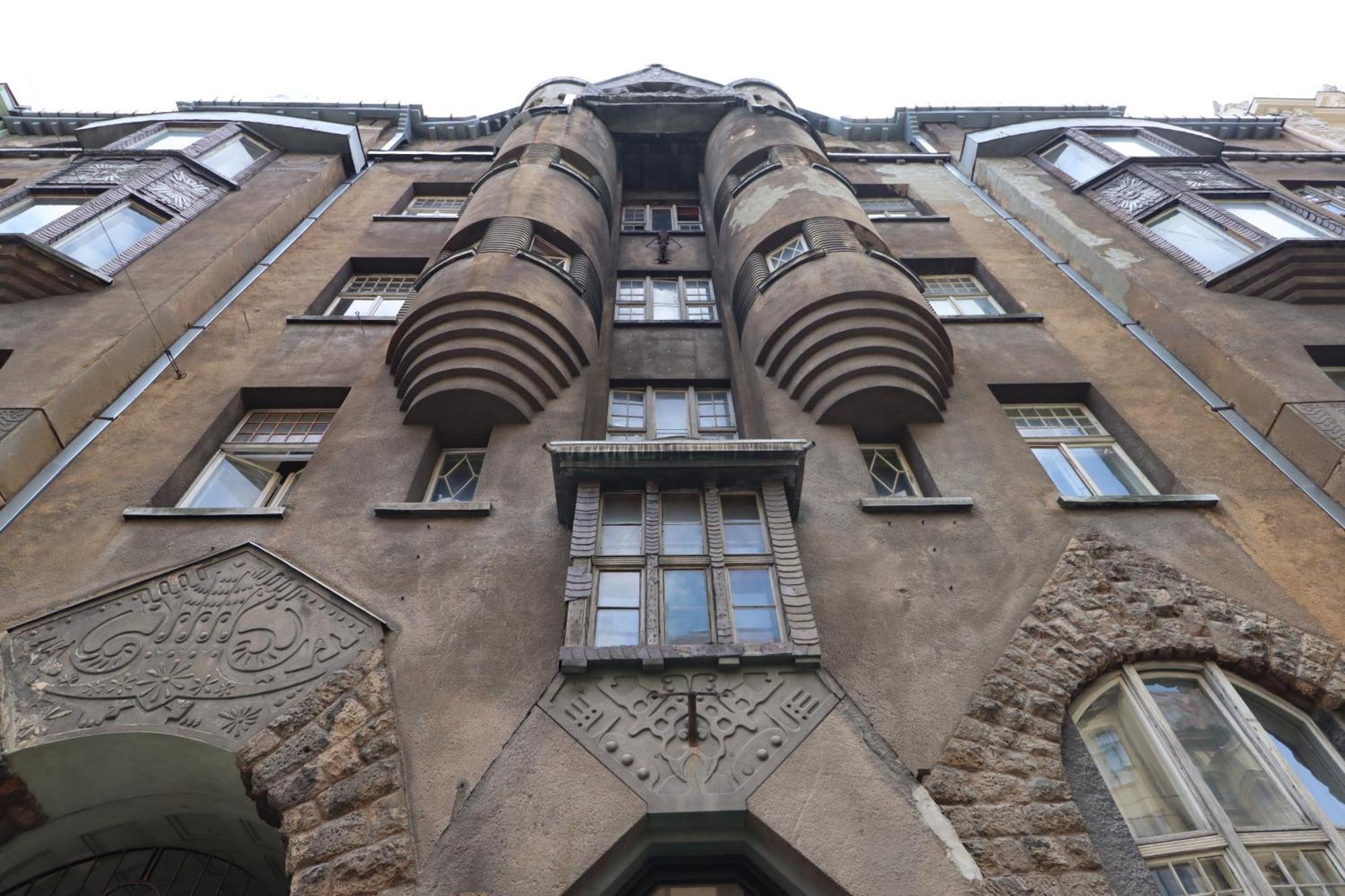 Spacious 3 In Art Nouveau District Leilighet