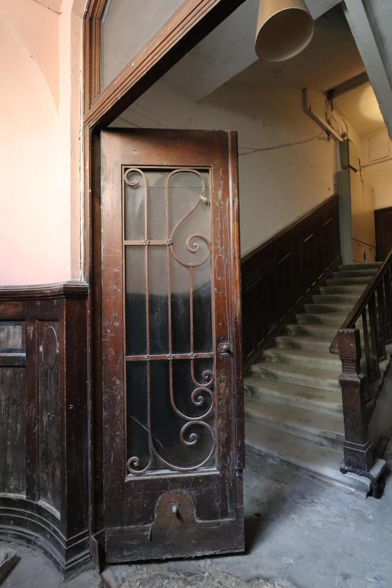 Spacious 3 In Art Nouveau District Huoneisto